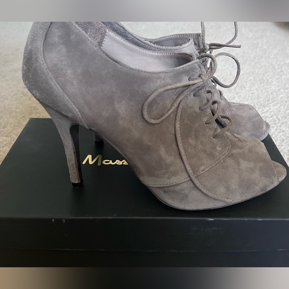 Massimo Dutti grey suede, lace up, peep-toe heels - Picture 4 of 8